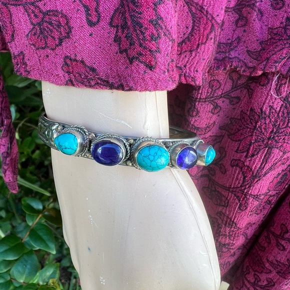 TIBETIAN GEMSTONE CUFF BRACELET - Picture 2 of 9